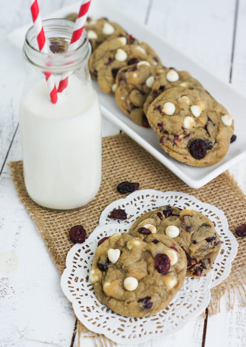 Easy to make and perfectly soft cranberry white chocolate chip cookies. mydominicankitchen.com #cookies
