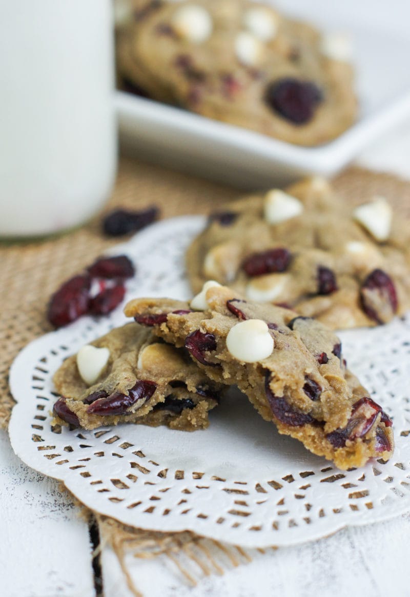Easy to make and perfectly soft cranberry white chocolate chip cookies. mydominicankitchen.com #cookies