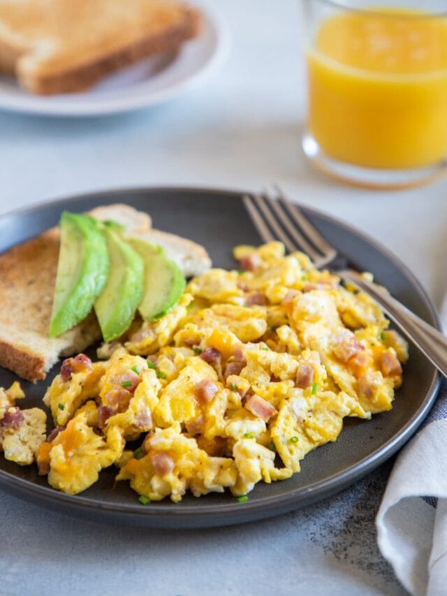 Ultimate Scrambled Eggs with Ham and Cheese Recipe - My Dominican Kitchen