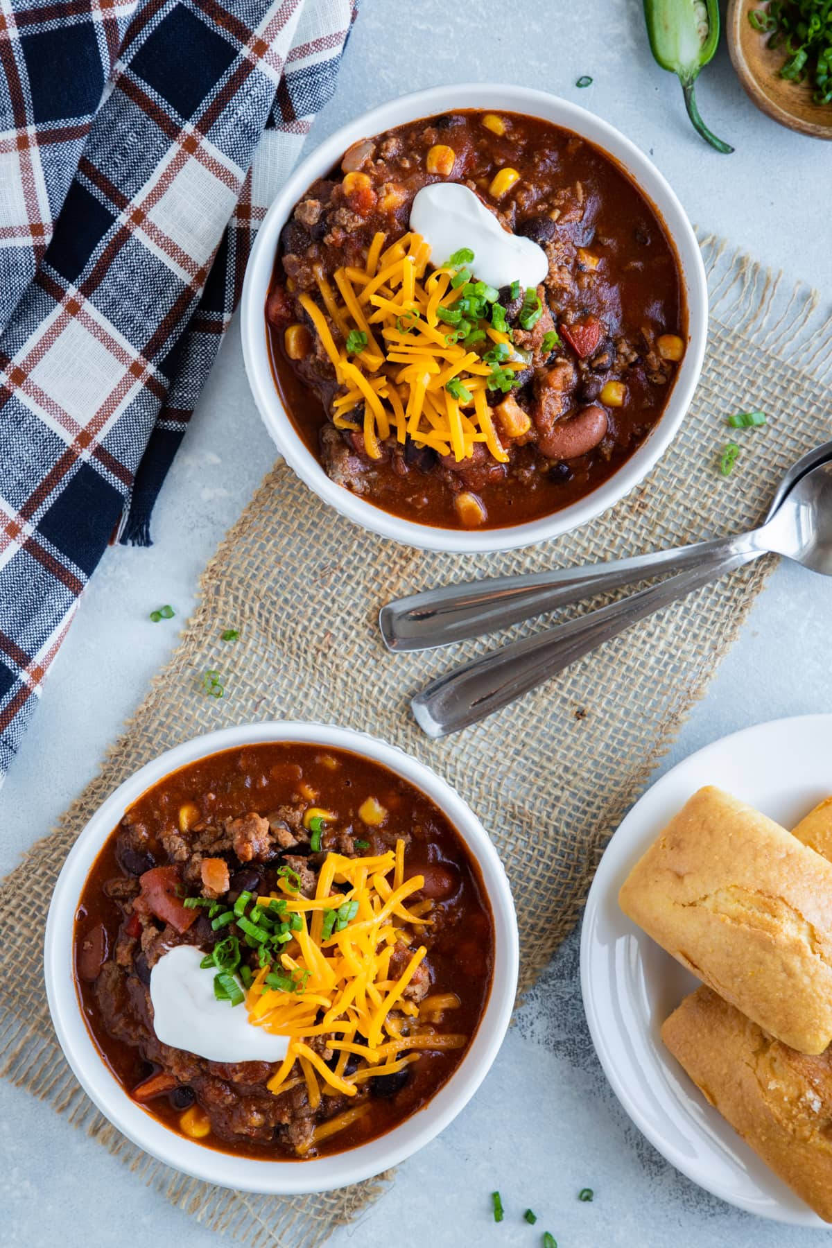 Best Slow Cooker Chili Recipe - How to Make Slow Cooker Chili