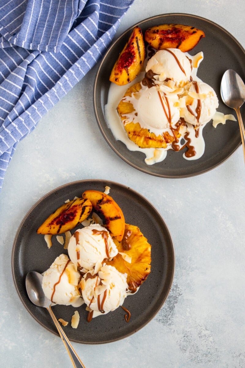 grilled pineapple ice cream sundaes drizzled with dulce de leche