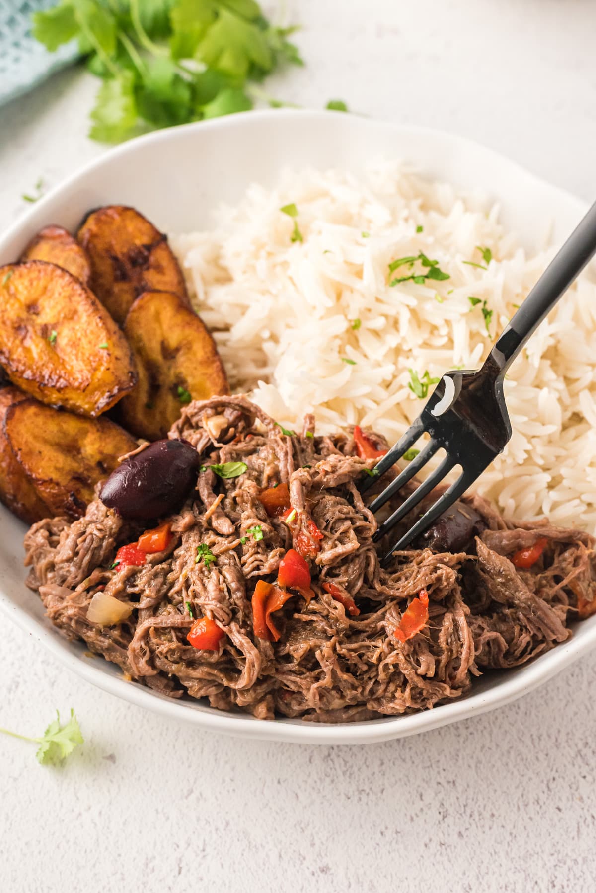 Slow Cooker Shredded Beef (Pulled Beef Recipe) My Dominican Kitchen