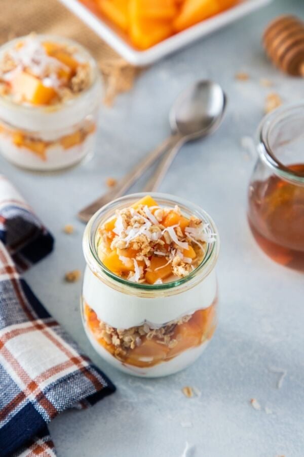 Greek Yogurt Parfait with Papaya - My Dominican Kitchen