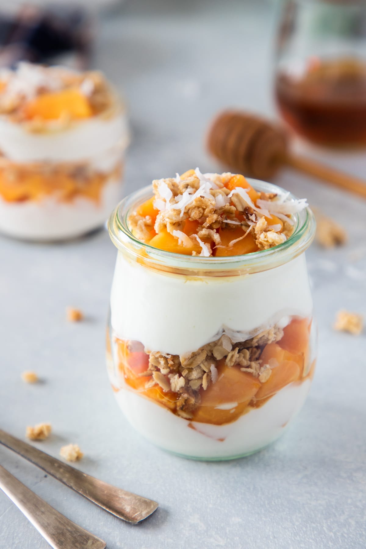 Greek Yogurt Parfait with Papaya - My Dominican Kitchen