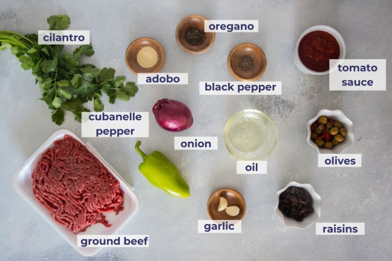 Ingredientes para hacer el relleno de carne molida para los kipes