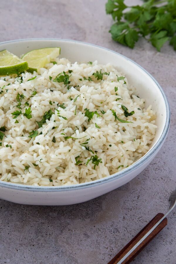How To Make Chipotle's Cilantro Lime Rice (Copycat Recipe) - My ...